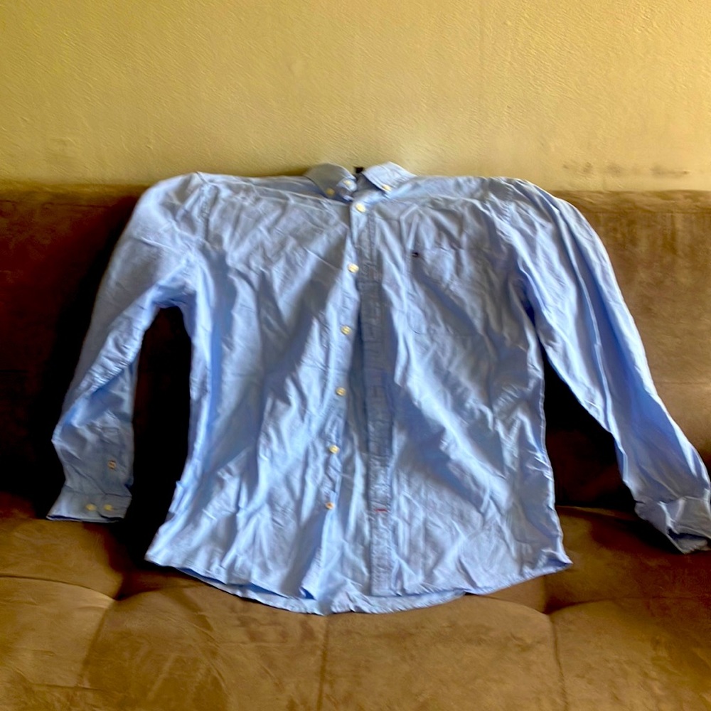 Tommy Hilfiger Mens Shirt. Needs Ironed. Like New